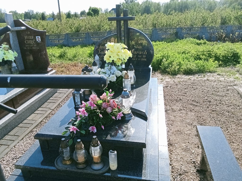 Grób Izabela Tarach